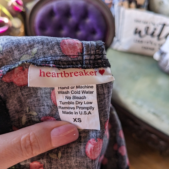 heartbreaker cherry halter top xs - Picture 2 of 5